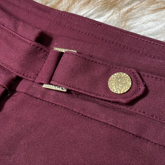 Anne Klein burgundy crop pant - Picture 2 of 8